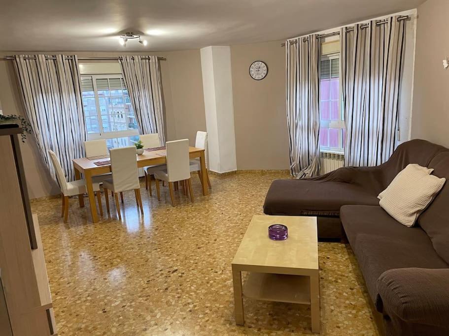Apartamento Precioso Junto Al Centro Con Garaje Valencia